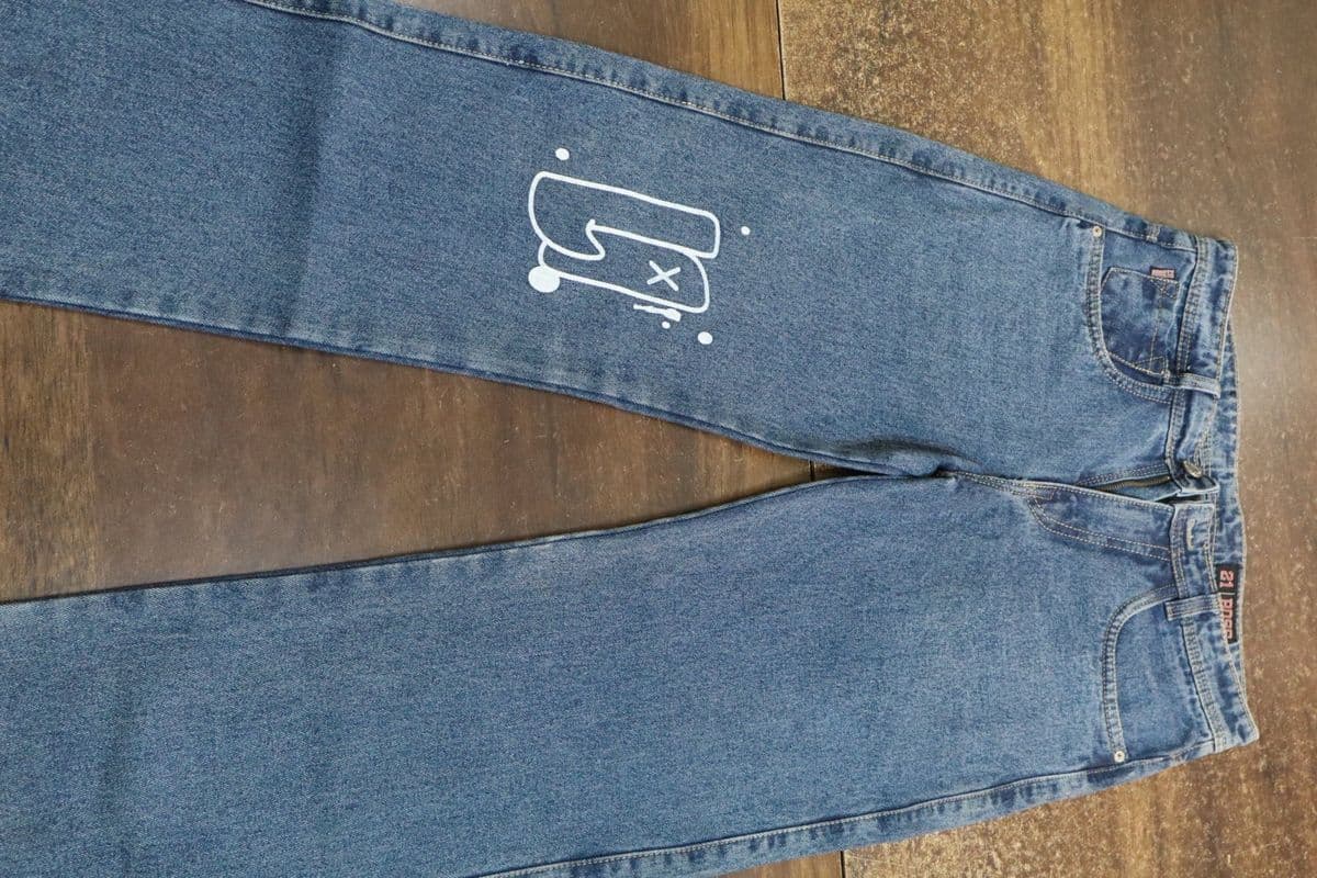 Men's Graphic Print Straight Jeans at Trendz Fit Fashion